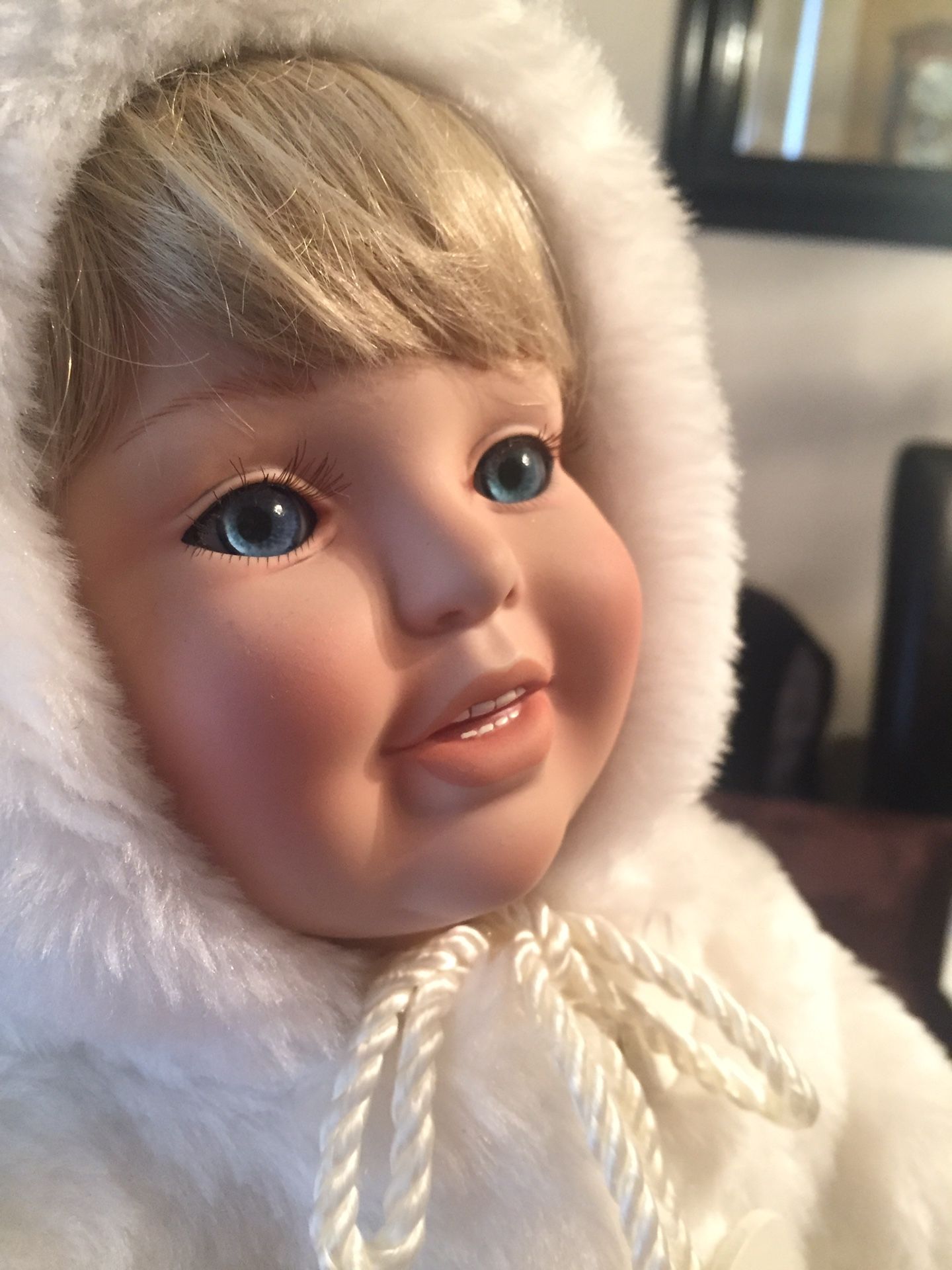 2 vintage Danbury Mint porcelain dolls