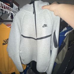 Grey Nike Tech Hoodie And Pants Small