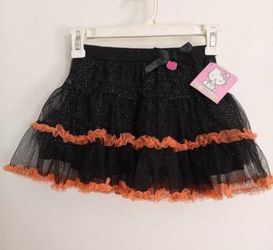 Brand new 🎃 Halloween 👻 Hello kitty skirt size 4 T