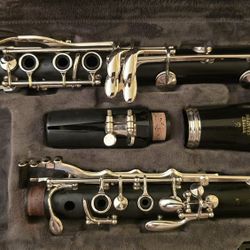 BUFFET CRAMPON E-11 CLARINET