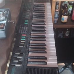 Vintage 49 KEY Yamaha PSR -22 PIANO/Keyboard 