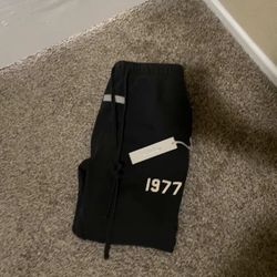 Essentials Sweats (BRAND NEW)