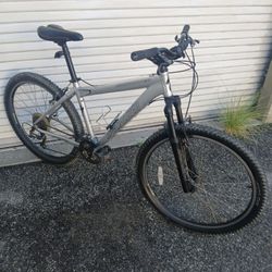 Men's 26" Aluminum Specialized Rockhopper Mountain Bike 