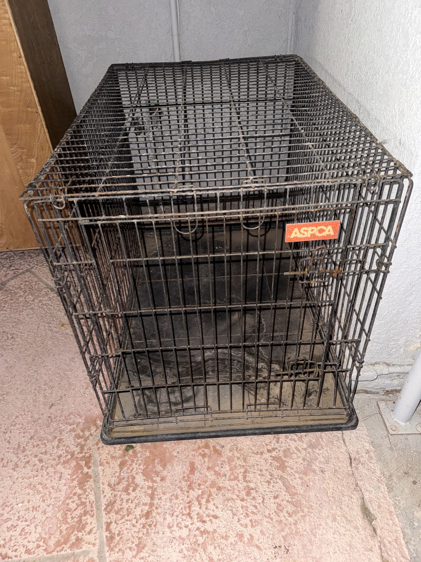 Large Dog Crate / Pet Kennel – 38” x 25”