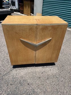 Vintage mid-century modern harmony house blond wood cabinet boomerang chevron pulls hi fi record