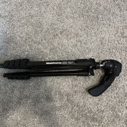 Manfrotto Compact Tripod Hardly Used 
