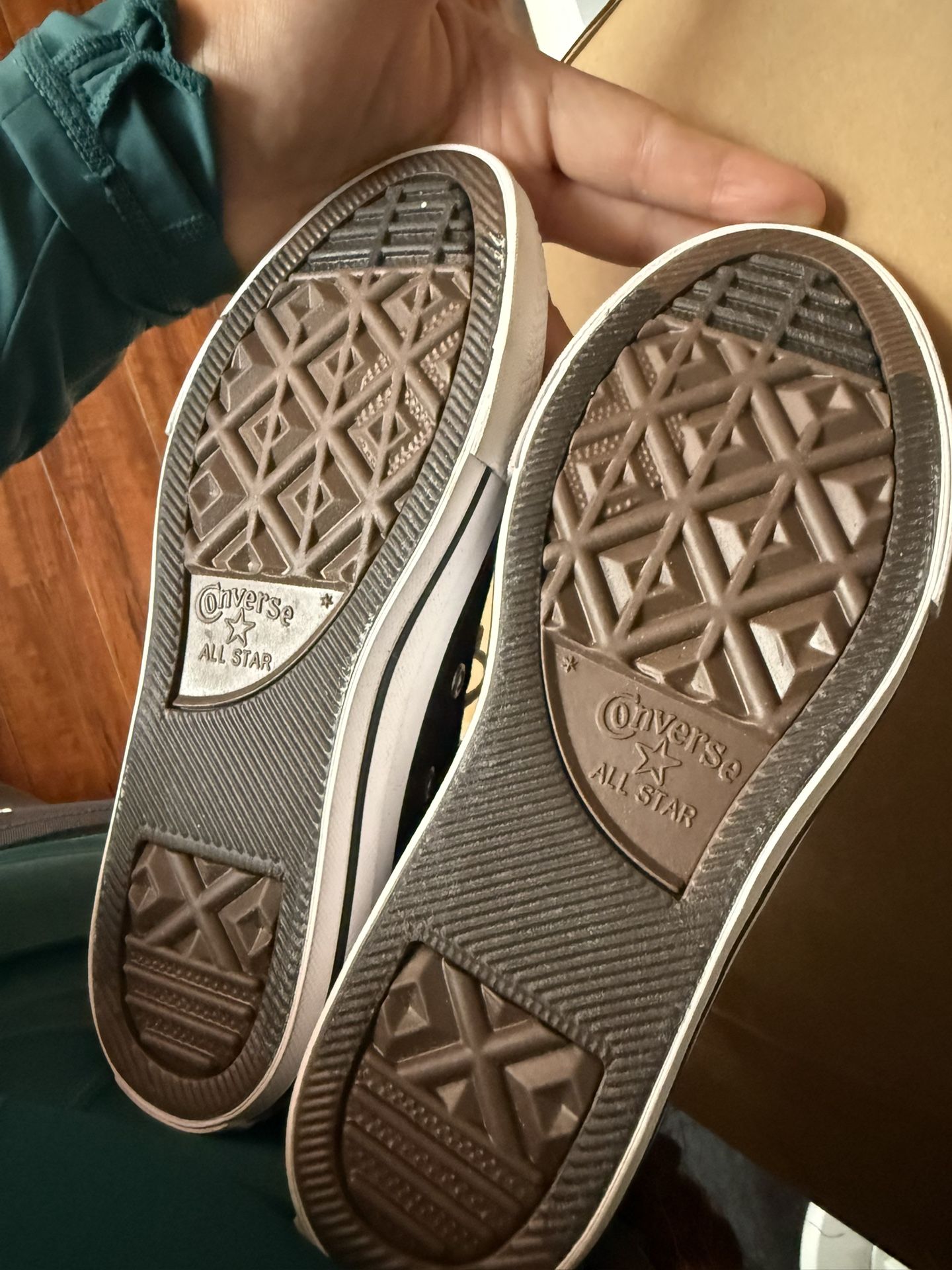 Converse Size 1