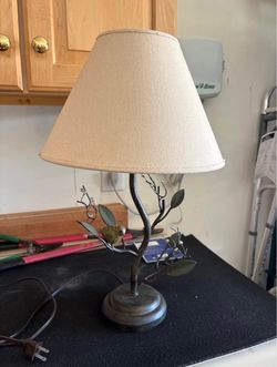 Lamp- metal bird decor
