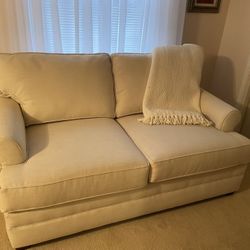 Love Seat 
