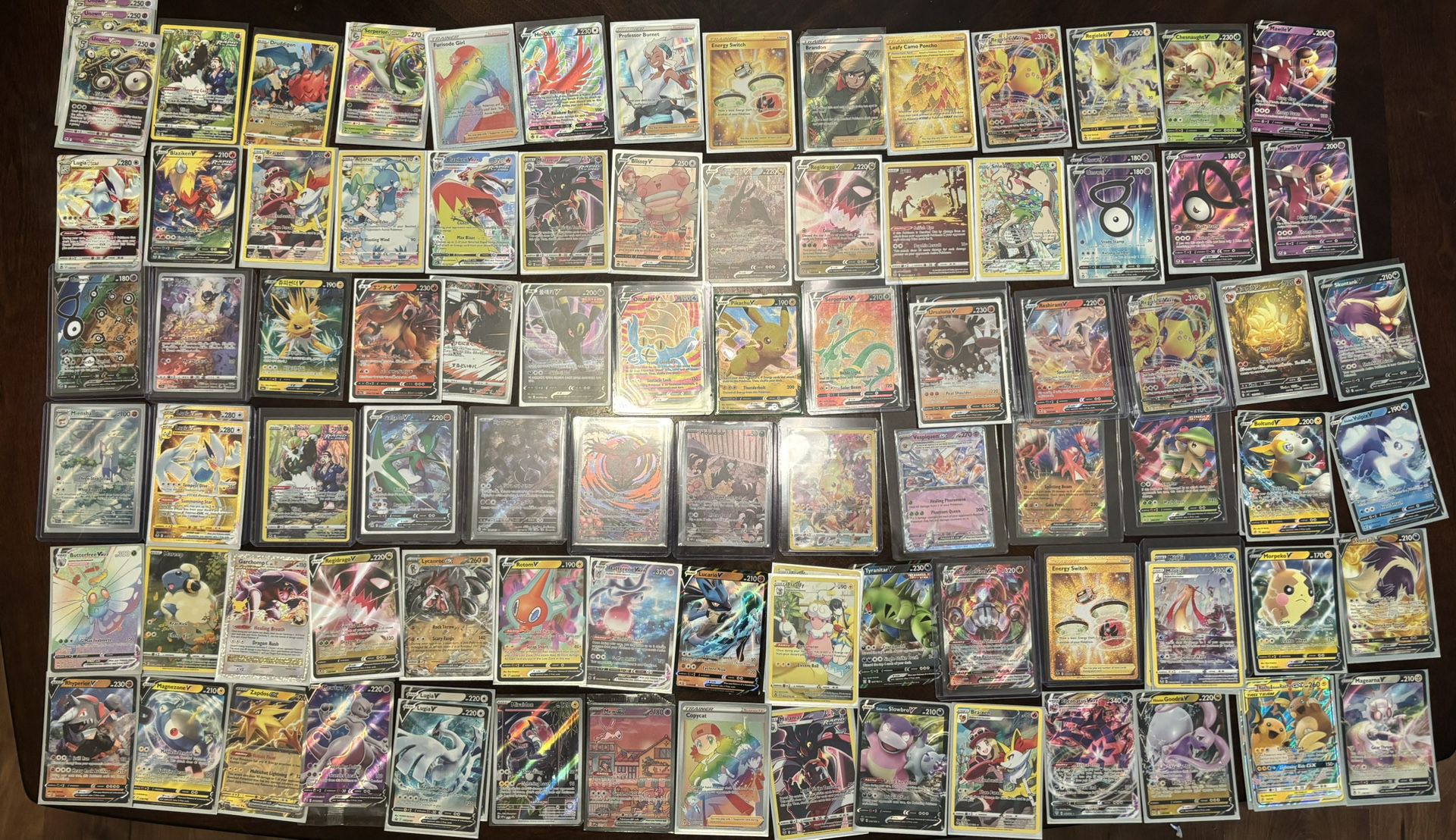 Lot of 100 Pokemon cards, Mix of alt arts, golds, rainbow and full arts asking $300($3/ card)