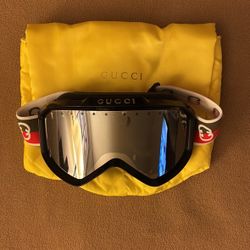 GUCCI GOGGLES 