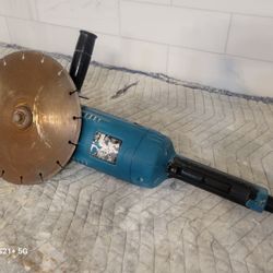 Makita Grinder Heavy Duty 