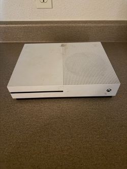 Xbox 1 with 2 wireless controllers