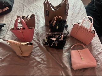 8 women purses/bags