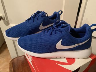 Nike Roshe One Size 11