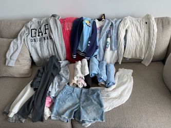 Size 8-10 Kids Clothing Bundle – Gap, Bluey & More