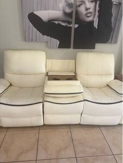 Modern sofa recliners just in time for football 🏈