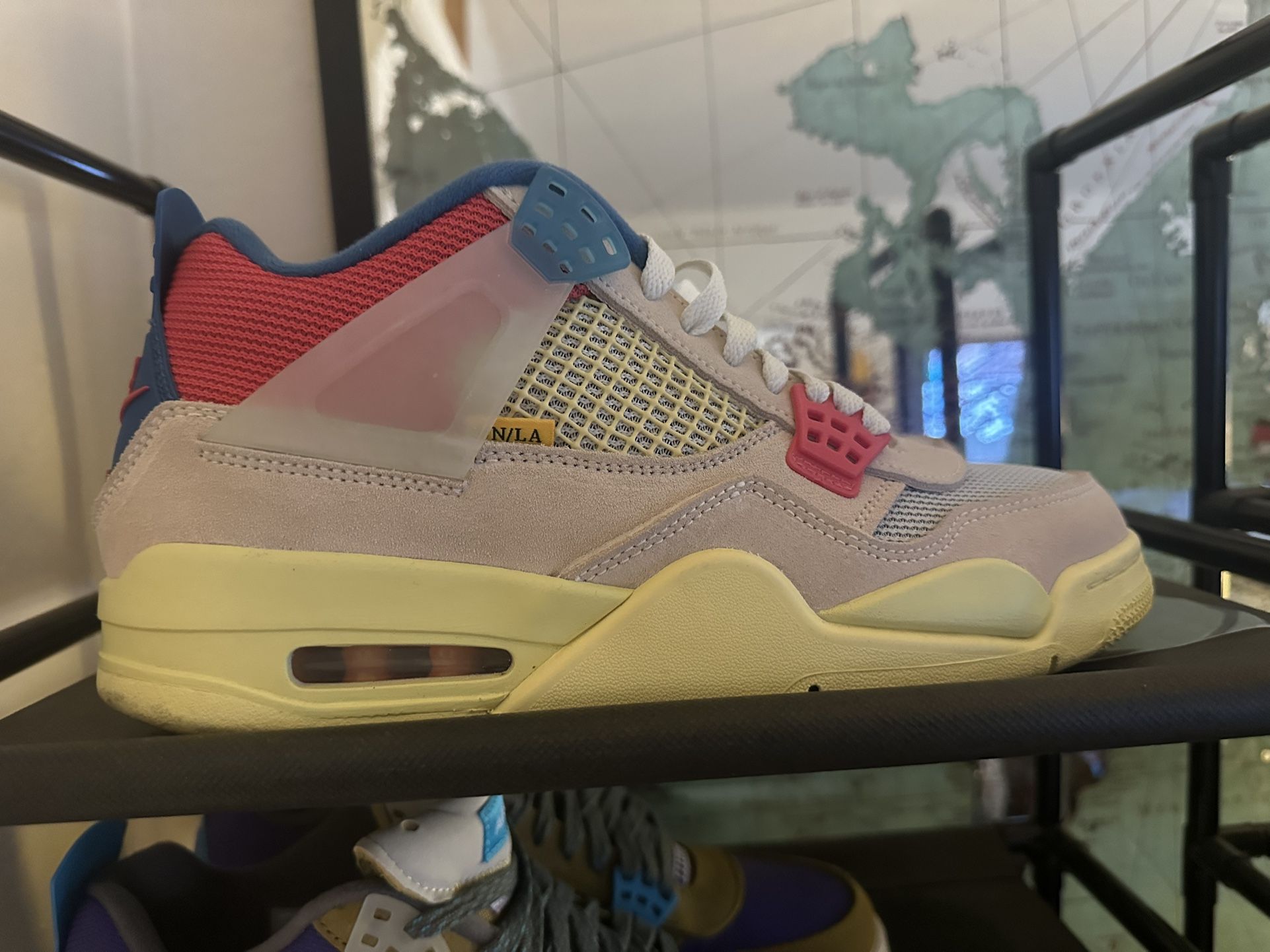 Jordan 4 