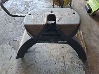 Resse fifth wheel ford puck system