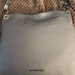 Bolsa De Mano Michael Kors Color Gris $120