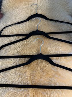 25 Count Non Slip Velvet Hangers