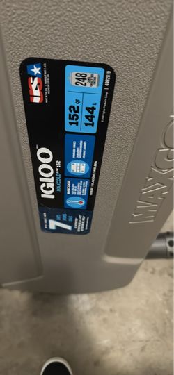 Igloo ice chest