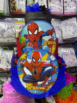Spider-Man pastel piñata