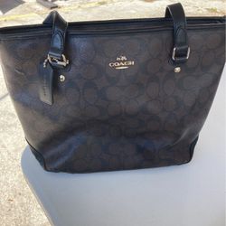 Women’s Coach Bag