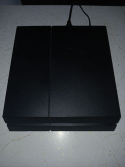 PS4 500gb(I think)(Willing to trade it for a usable iphone)