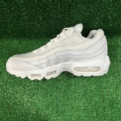 Air Max 95 ‘triple White’ Size 8m