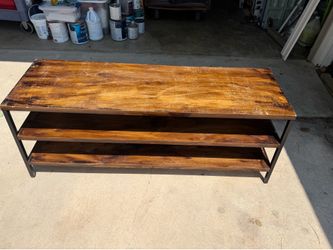 Entertainment center