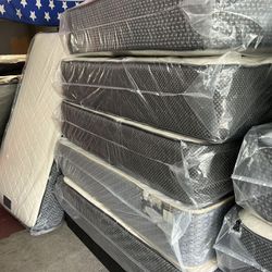 MATTRESS. SALE.BRAND NEW 🆕 TWIN SIZE $120. FULL SIZE MATTRESS $179. QUEEN SIZE $199 KING SIZE $339 LOCATION 303 POCASSET AVE PROVIDENCE RI OPEN 7 DAY
