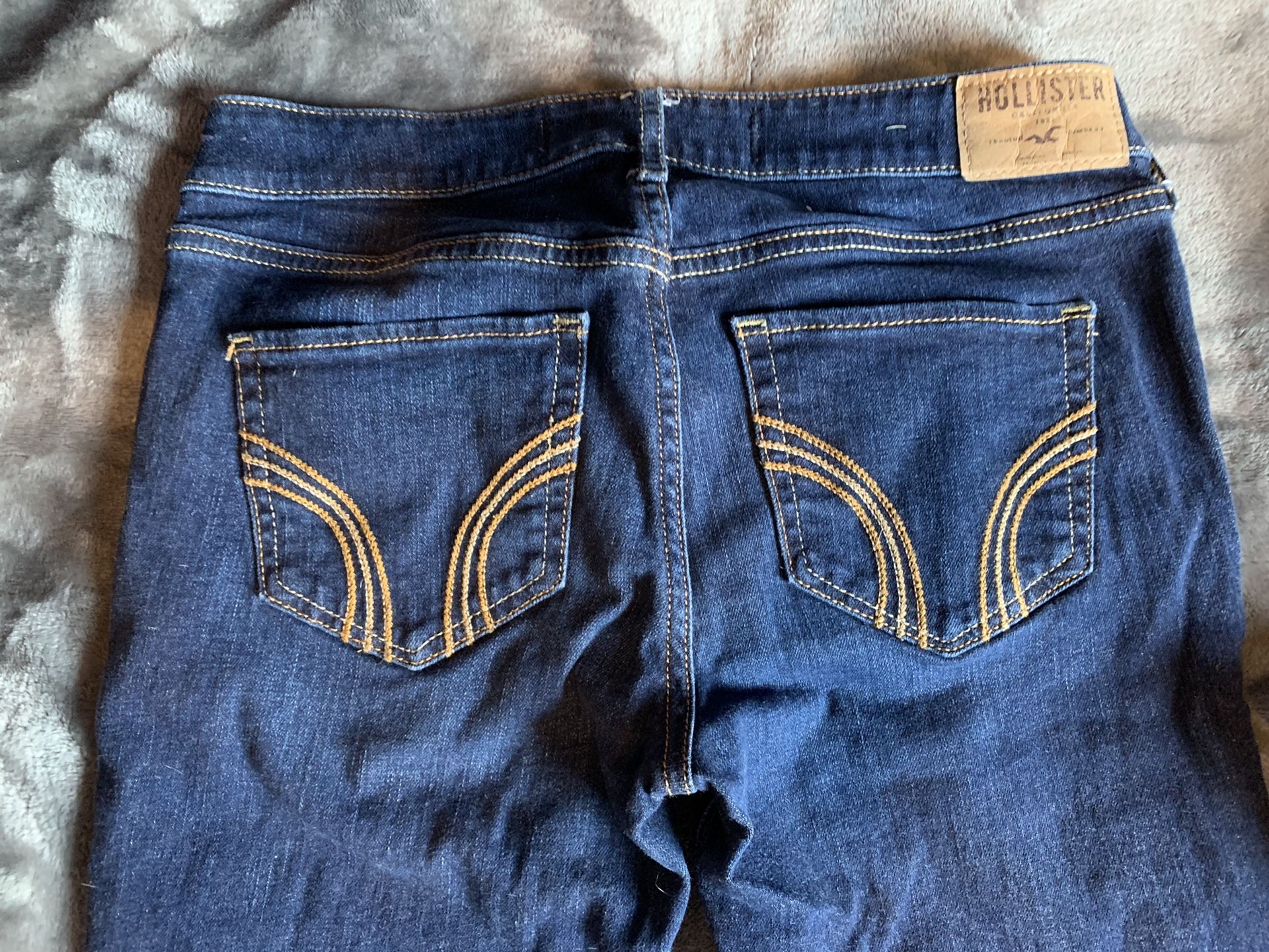 Hollister jeans