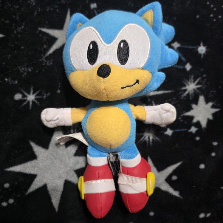 Sonic the Hedgehog 9" Classic Sonic plush toy.