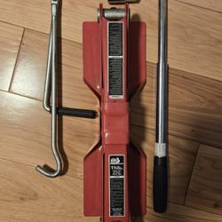 Car jack and wrench