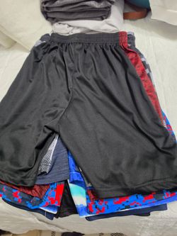 10 pantalones corto  XL