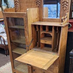 Beautiful Vintage Antique Secretary Desk And Hutch