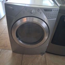 Whirlpool Washer and Gas Dryer Sets 