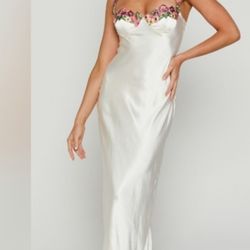 Sexy Satin Spaghetti Strap Floral Embroidered Maxi Dress for
Women Sweetheart Neckline Backless Sleeveless Slit Midi
Dress