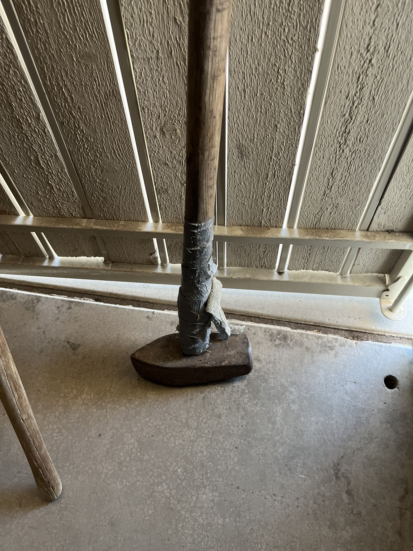 Long Handle Sledgehammer