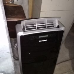 Honeywell Air Conditioner/Humidifier/Dehumidifier And Heater