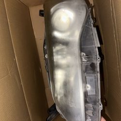2015 Toyota Camry Headlights