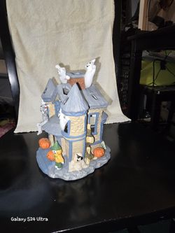 Halloween Haunted House Candle Holder.