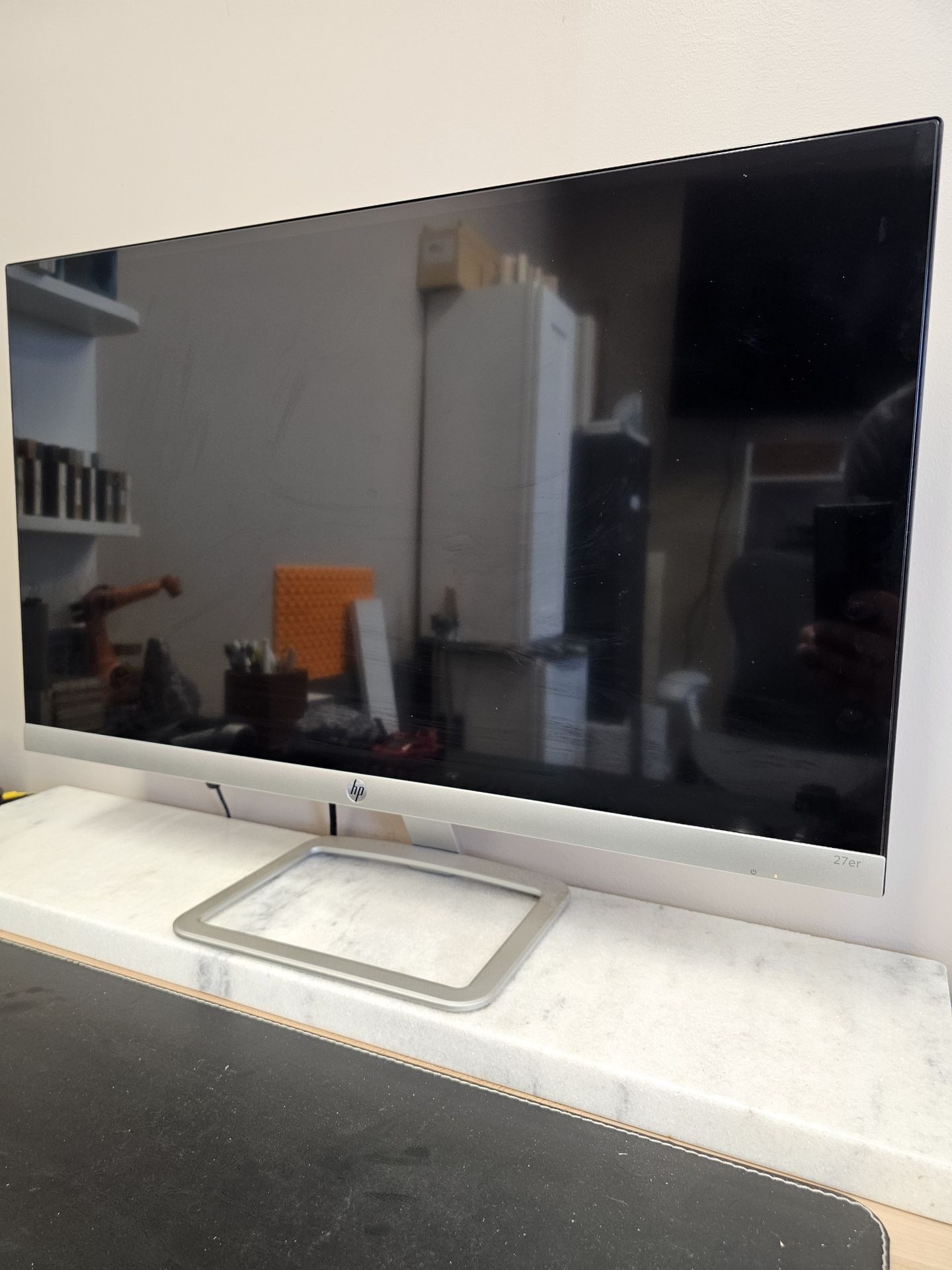 HP monitor 26”