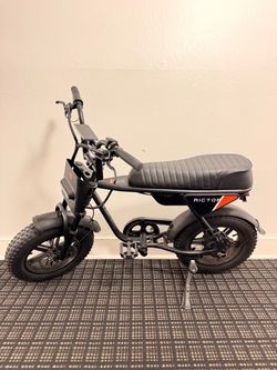 Rictor Electric Moped Scooter