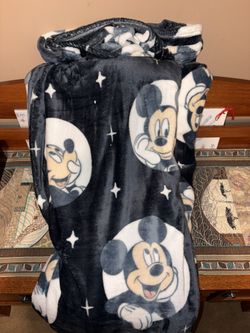 Mickey Full/Queen Blanket