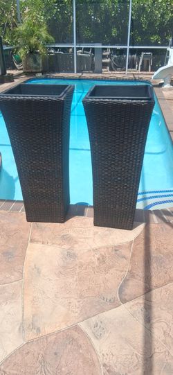 Beautiful 😍 42x18 Wicker Potted Plant Tower Stands outdoor furniture accent pool deck spa balcony
