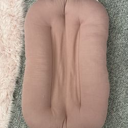 Snuggle Me Lounger