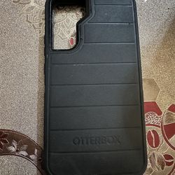 Samsung S22 Plus Black OtterBox Defender With Clip