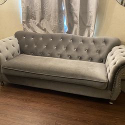 GREY  COUCH WITH DIAMOND BUTTONS 